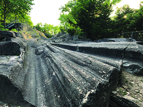 Kelleys’ Island glacial groove