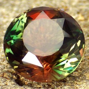 Faceted sunstones 